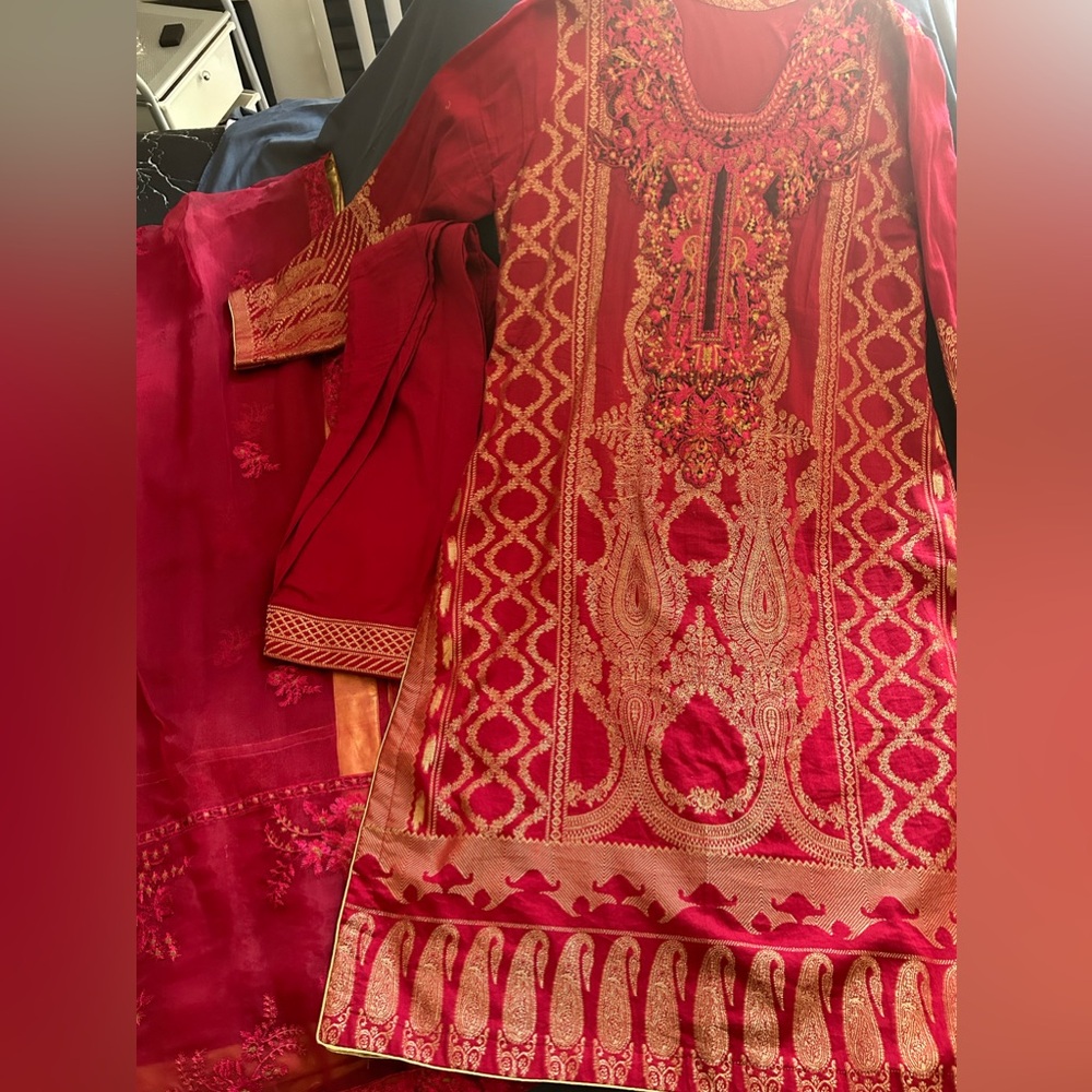 Pretty Traditional red 3 piece suit/dress